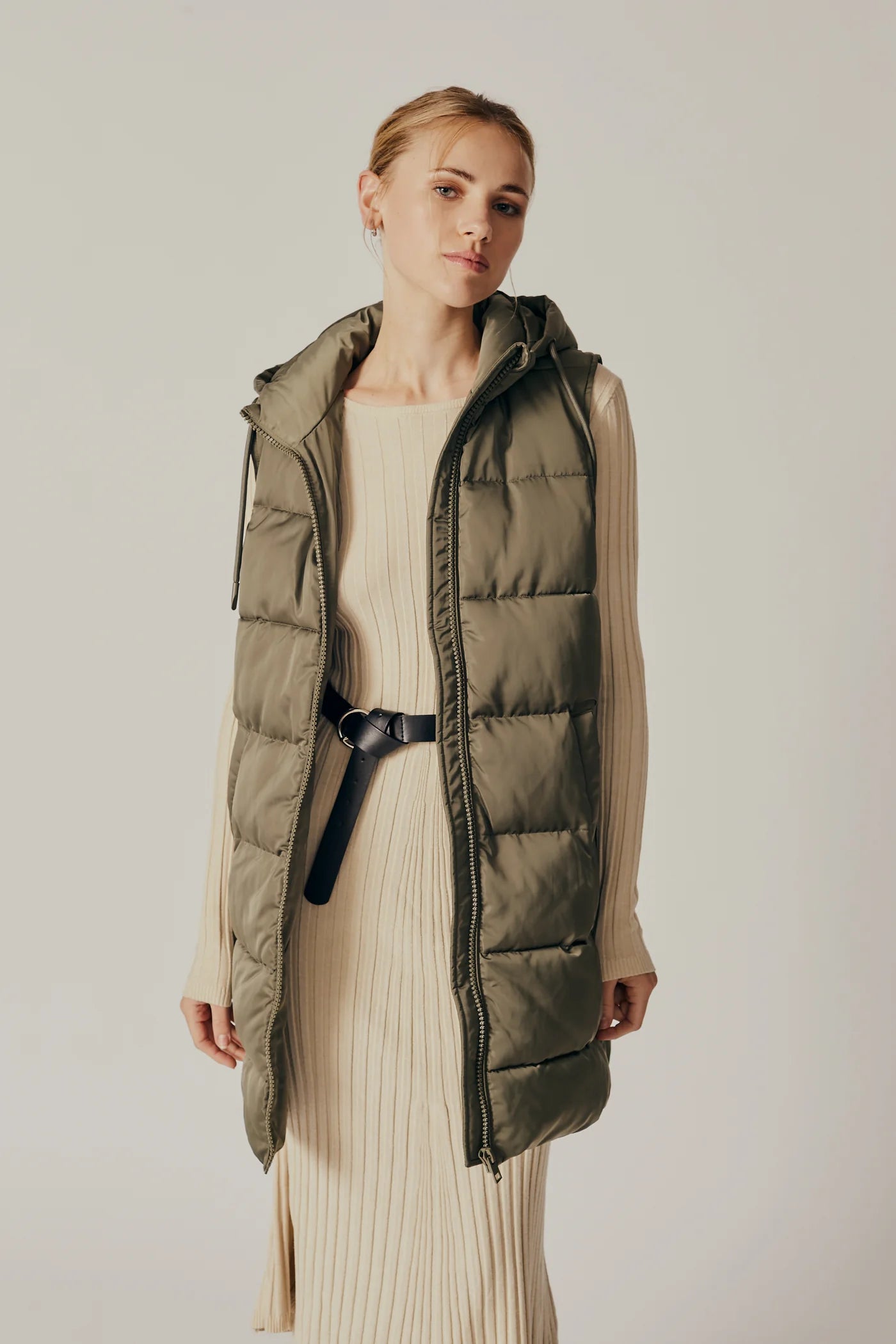 Weekend Discounts to Delight Sambucus Puffer Gilet - Army