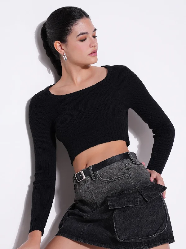 Weekend Offers That Tempt Women Black Solid Crop Top