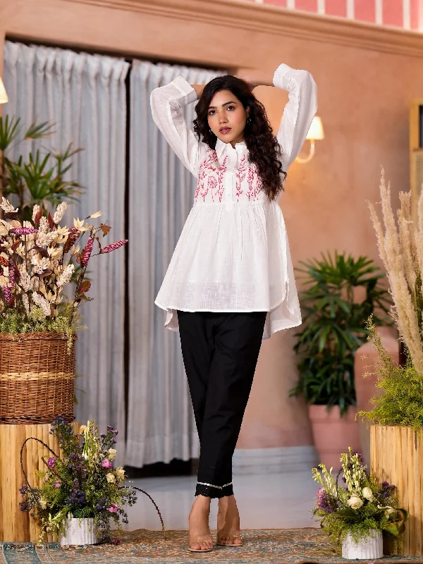 Weekend Deals That Impress White Thread Embroidered Cotton Tunic With Button Closure