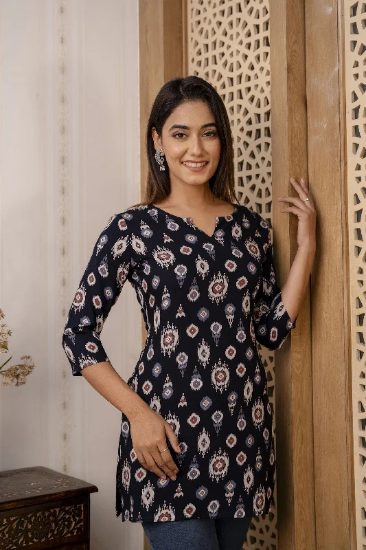Can't Beat Women Black Printed Straight Tunic