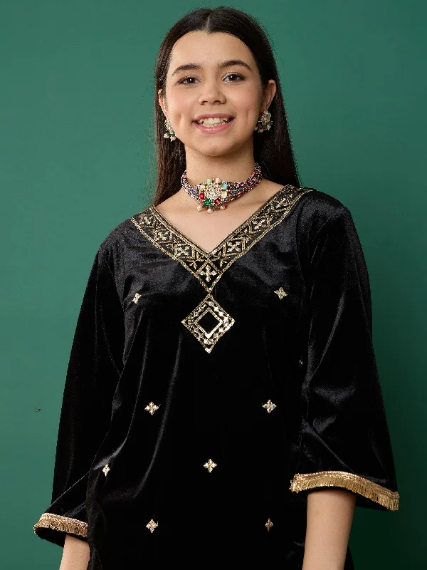 Weekend Shopping Made Better Girl Black Velvet Embroidered V-Neck Short Kurta