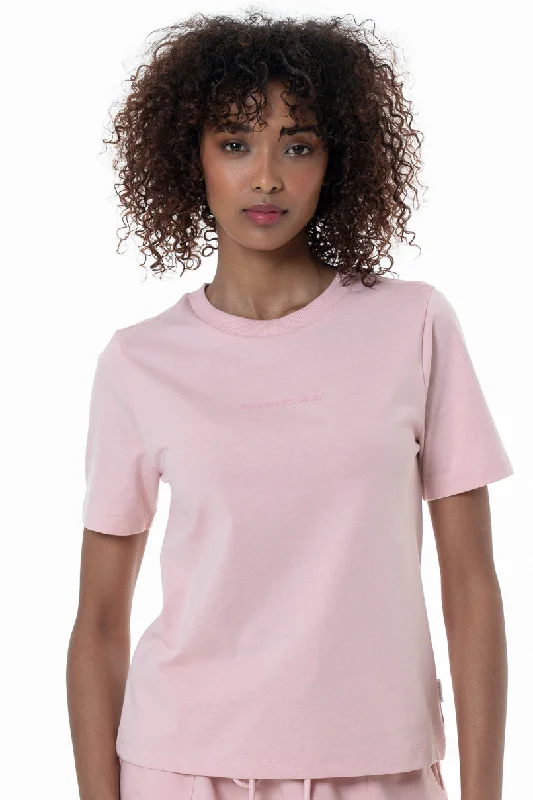 Weekend Wonders Await! Slim Fit T-Shirt _ 154350 _ Pink