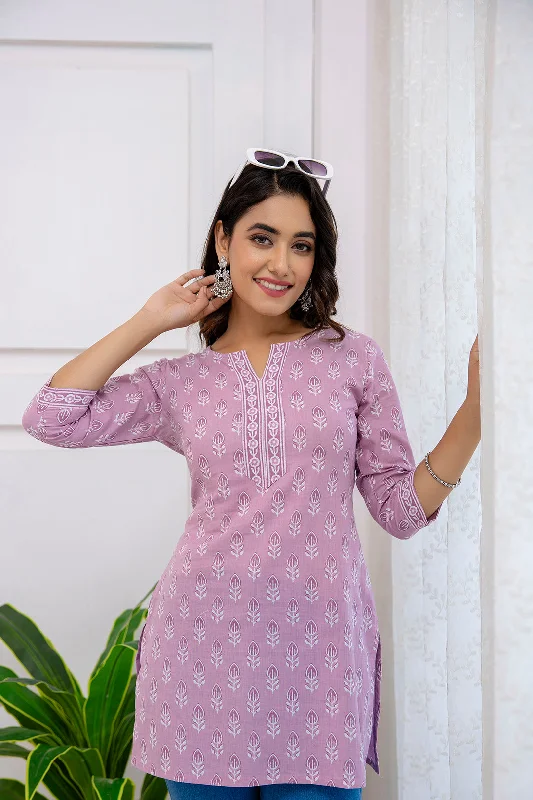 Weekend Offers That Thrill Women Purple Printed Straight Tunic