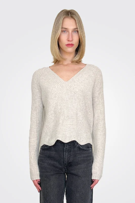 Special Discount Scallop Shaker V Neck Sweater - Mojave