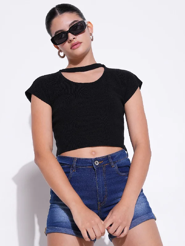 Weekend Offers You Can't Ignore Women Black Solid Crop Top