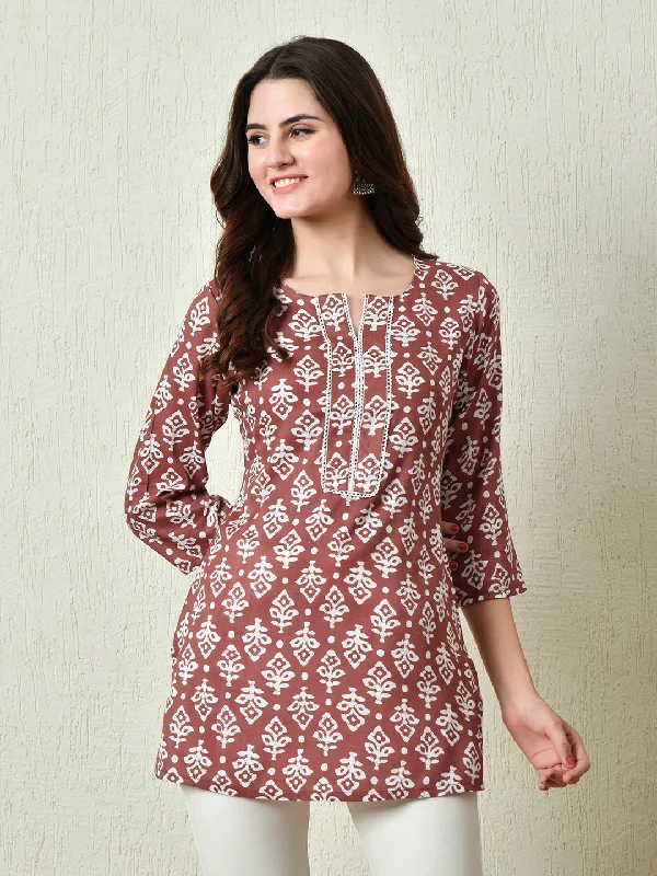 Unbeatable Prices Women Stylish Maroon Cotton Short Kurti with Elegant Print