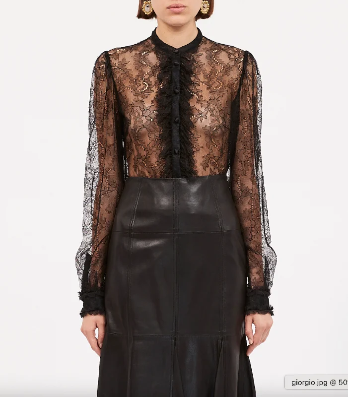 Weekend Wonders Await! Cecile Blouse - Noir
