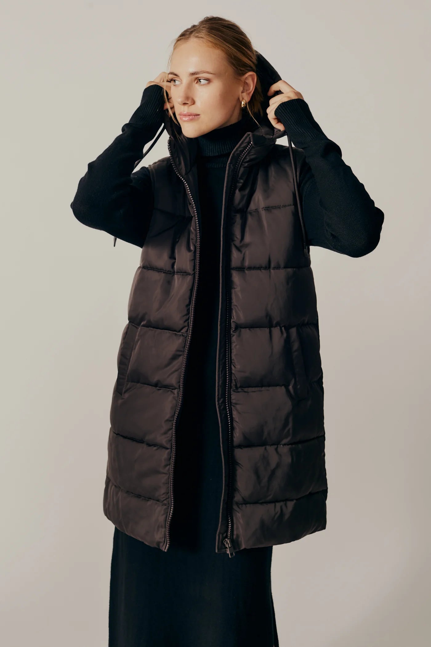 Weekend Specials to Love Sambucus Puffer Gilet - Chocolate