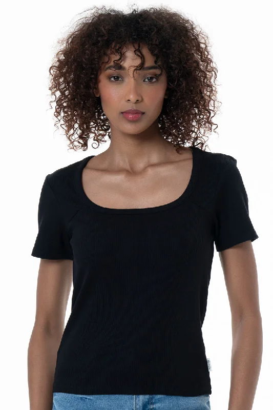 Weekend Specials to Delight Square Neck T-Shirt _ 152257 _ Black