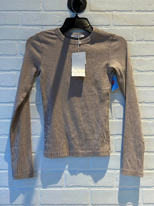 Shop the Weekend Away Top Long Sleeve Basic By Zara In Taupe, Size: S