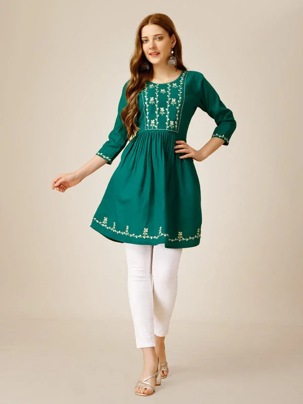 Unwind with Weekend Discounts Womens Embroidered A-Line Rama Tunic