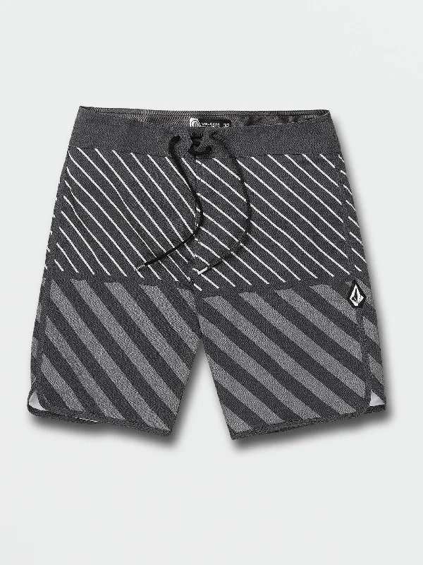 Quarta Scallop Mod-Tech Trunks - Black